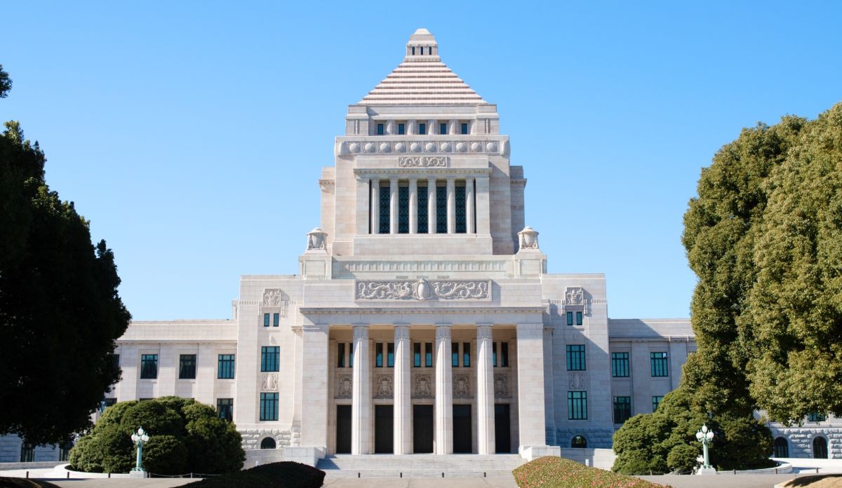 圖/日本正式告別過去過度緊縮與未來投資不足的陰霾,釋放啟動經濟成長的強烈訊號。(圖片來源 Shutterstock)