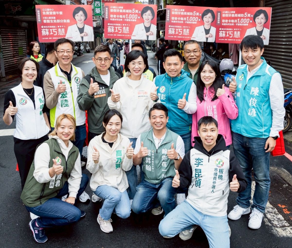 藍綠拚場！李四川同濟會宣講　蘇巧慧市場掃街搶民心