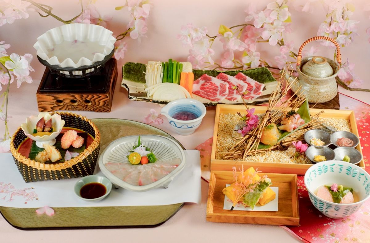 圖／莞固和食以被譽為「日本白身魚之王」的愛媛縣真鯛為主角，推出春季限定的『櫻鯛御膳』。（莞固和食 提供）