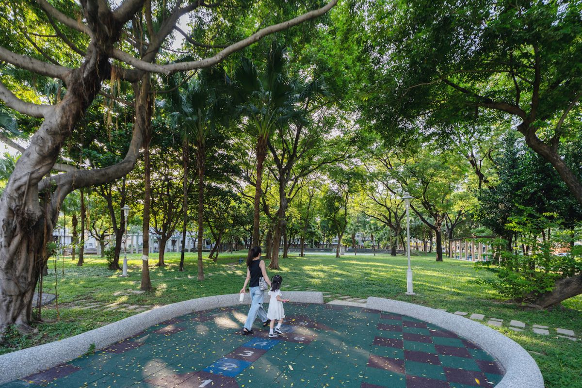 圖／「築蜻蜓」緊鄰清豐公園，步行約3~5分鐘，提供居民日常休憩與親子活動空間。（興城國際提供）