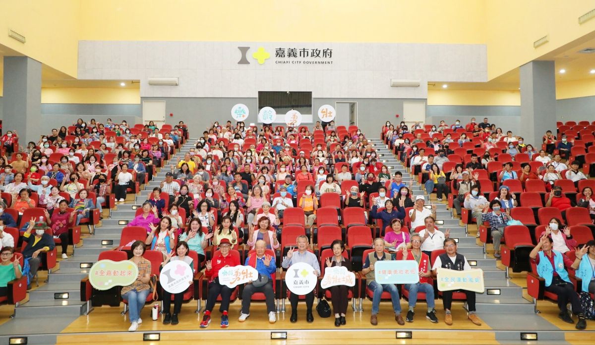 105歲傳奇羽球選手林友茂來「嘉」開講　見證「樂齡勇壯」精神