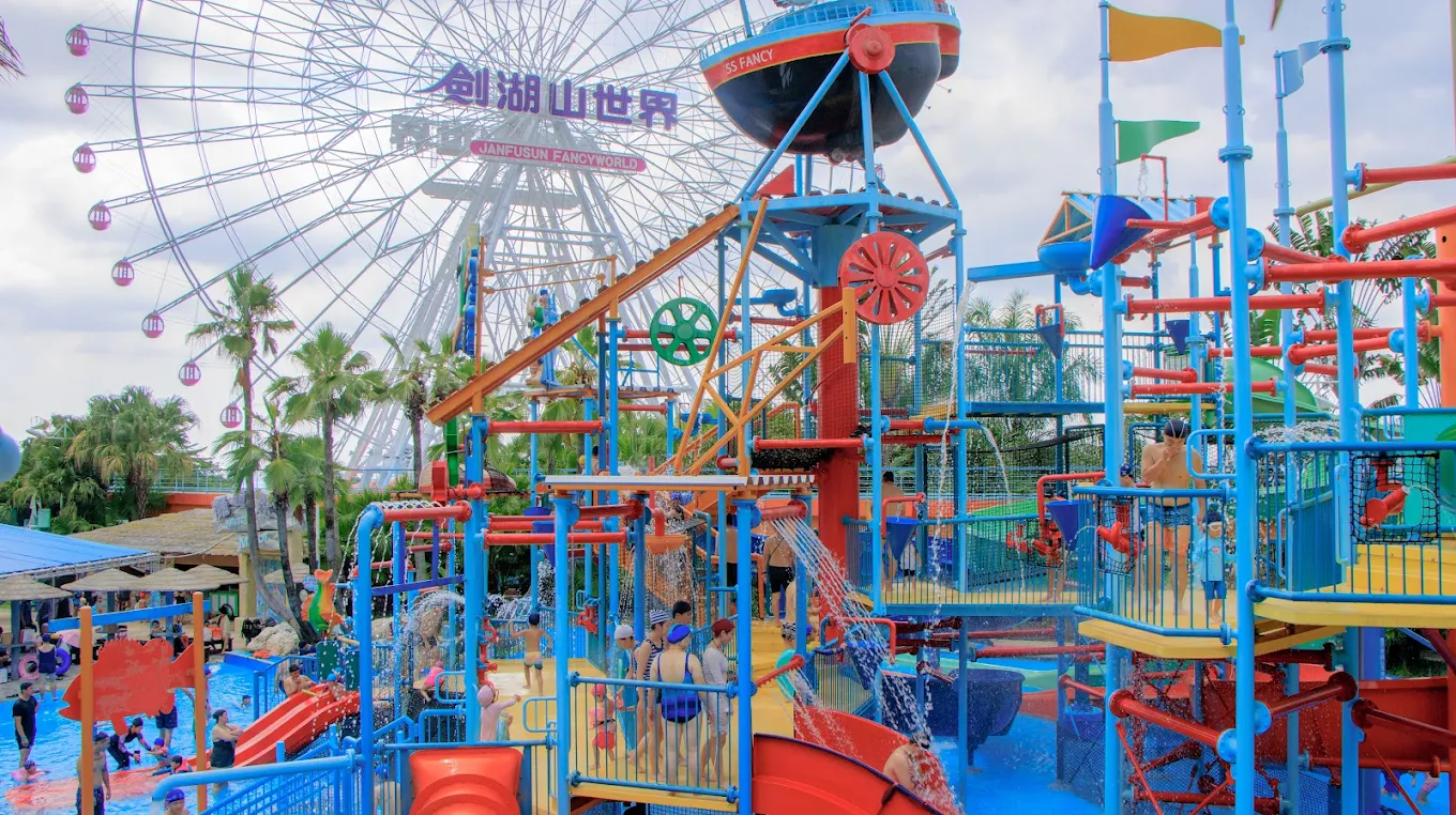 圖／桃園市平鎮國中畢業旅行傳出師生集體腸胃不適事件。（翻攝 Google Maps）