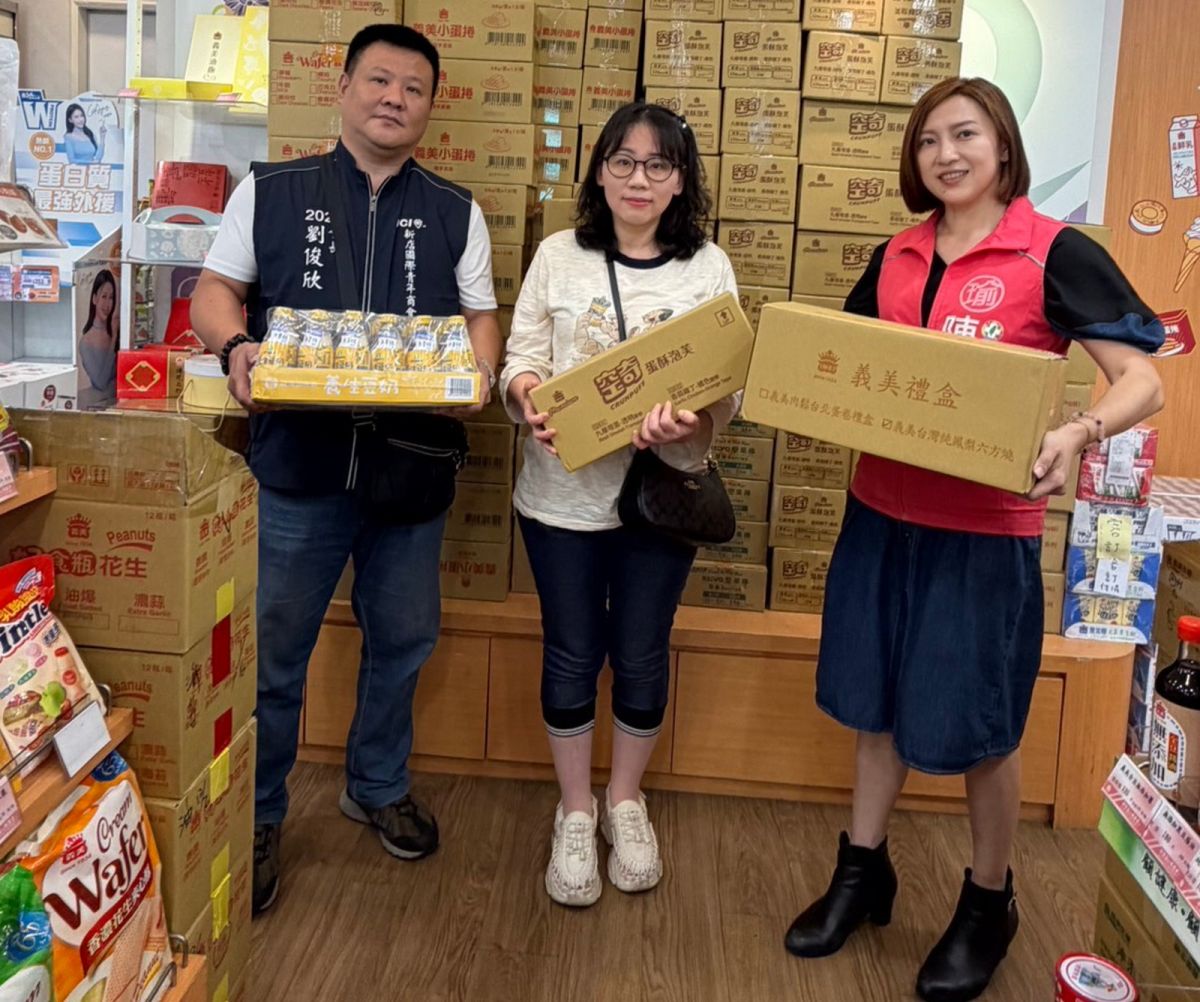 陳乃瑜攜義美送暖　雙城國小學童安心學習成長