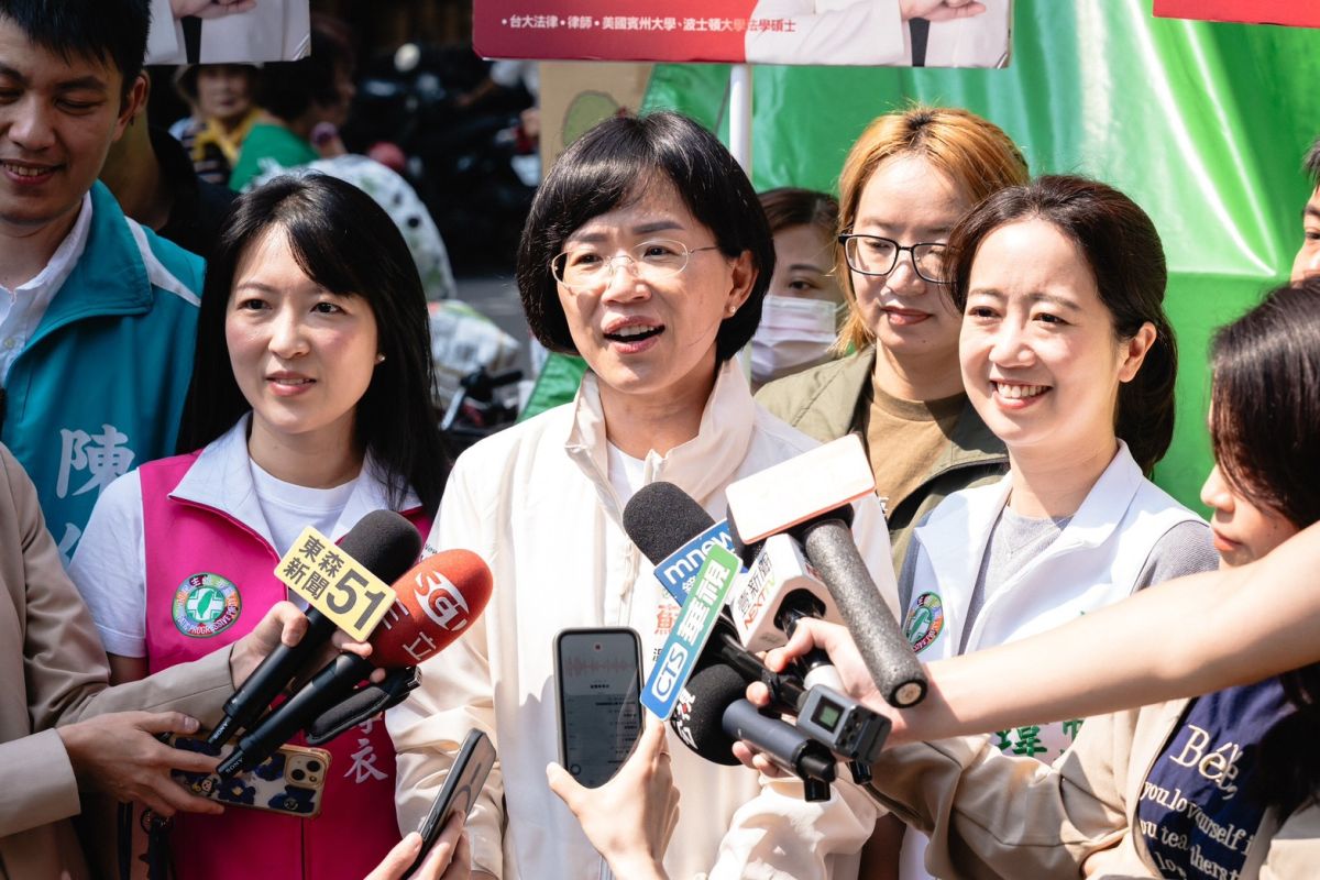 新北市長民調拉鋸　李四川微幅領先蘇巧慧適任度反超