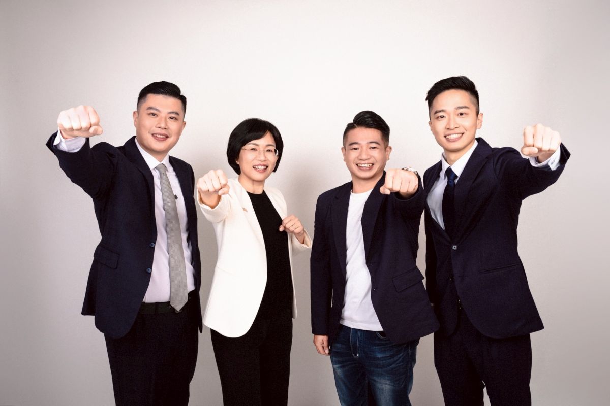 蘇巧慧合體定裝照　新北隊創意拚戰