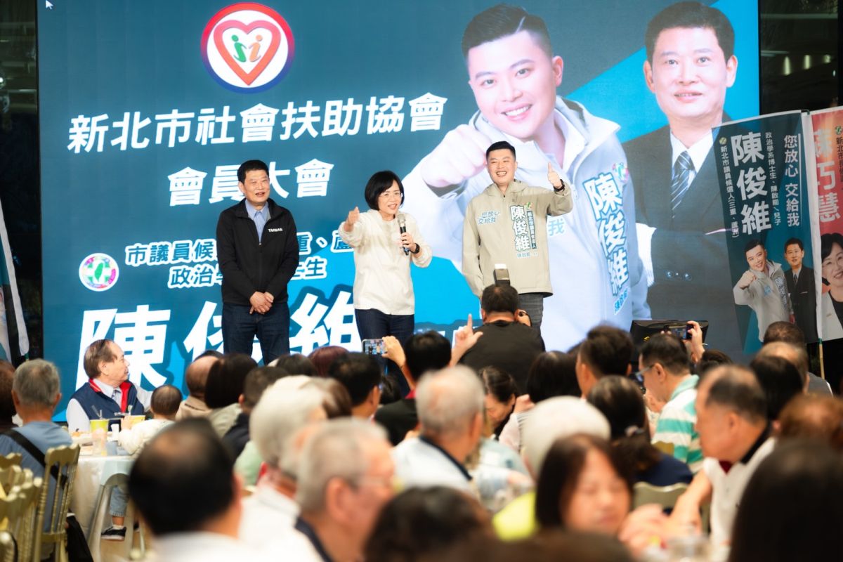 蘇巧慧三重造勢拚世代交棒　陳啟能父子合唱催場