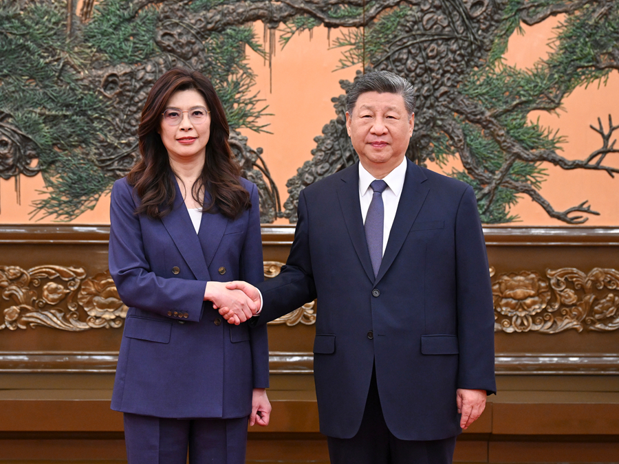 圖／國民黨主席鄭麗文率團赴北京訪問，於北京人民大會堂東大廳與中共中央總書記習近平進行會晤。（翻攝 新華社）