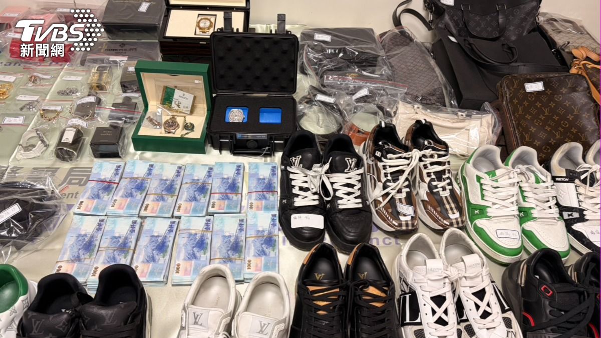 圖／羅男家中藏有許多精品。（TVBS提供）