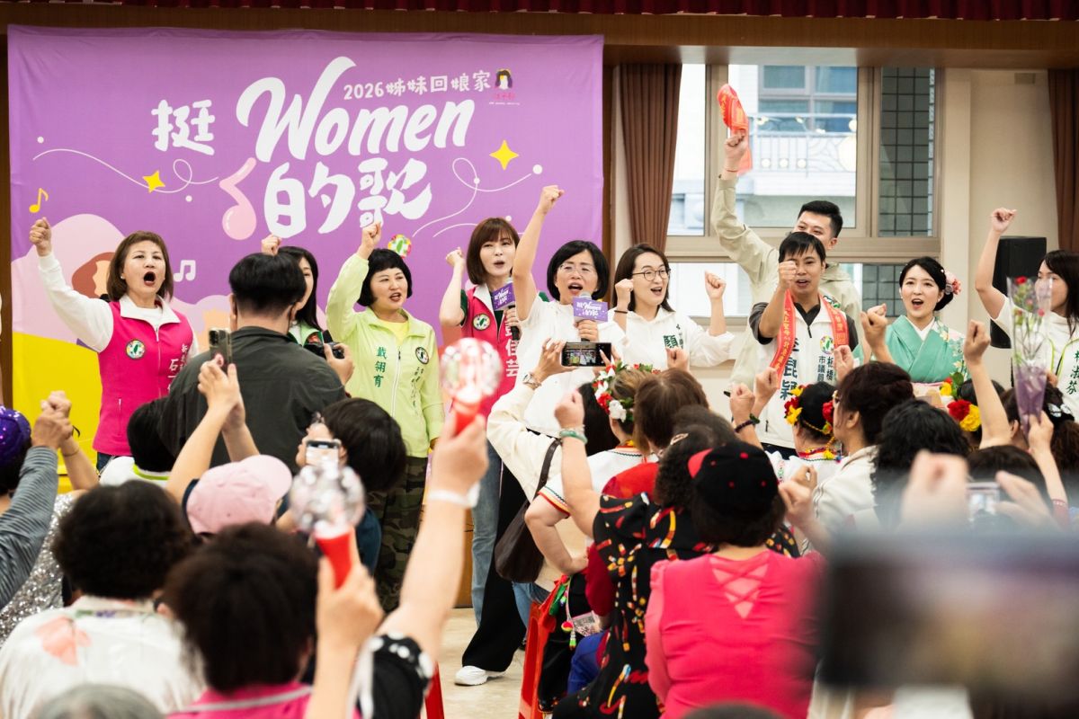 蘇巧慧跑宮廟拚人氣　高唱粉紅超跑催熱母親節氣氛