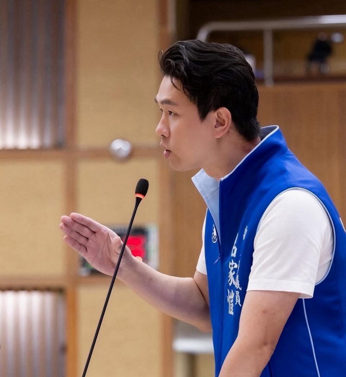 呂家愷批綠營搶功鄰長補助　質疑蘇巧慧割稻尾