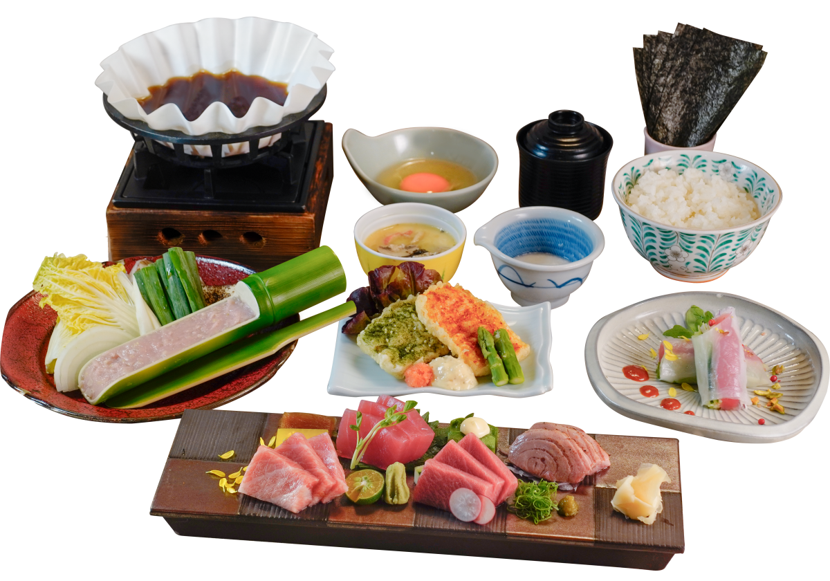 圖／頑味餐飲旗下「莞固和食」與「京都二条茶寮」雙品牌推出初夏限定《本鮪玩味御膳》，完整套餐集結本鮪盛合、壽喜鍋、天婦羅、茶碗蒸與鮪魚春捲等品項，呈現鮪魚季旬味饗宴。（頑味餐飲提供）
