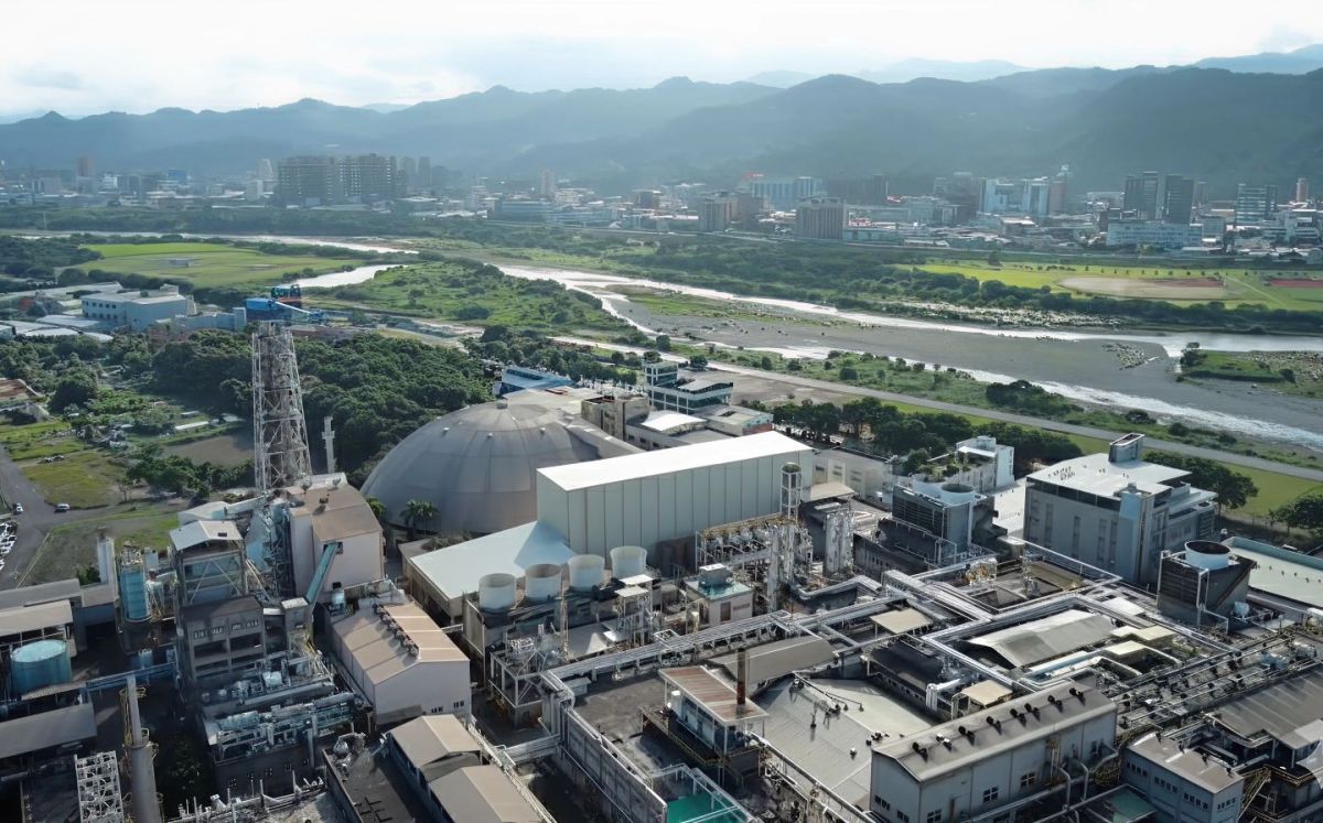 圖／長庚國際能源董事長王貴雲耗費 20 年深耕電池產業，從電池基礎研發走到完整一條龍體系的故事，近期受到外界關注。（翻攝 官網）
