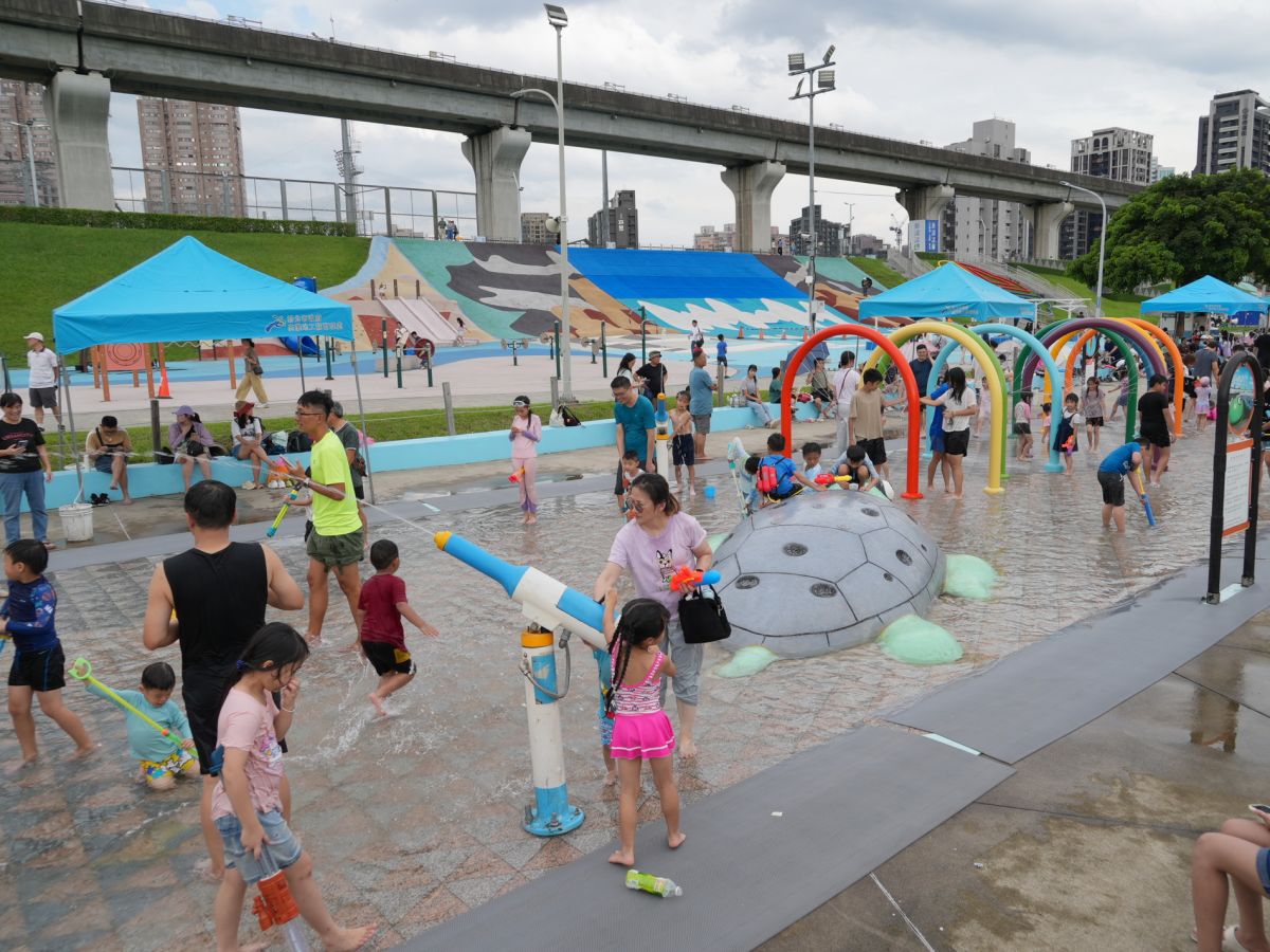 水樂園／新北4座免費戲水秘境　今夏親子必衝消暑趣
