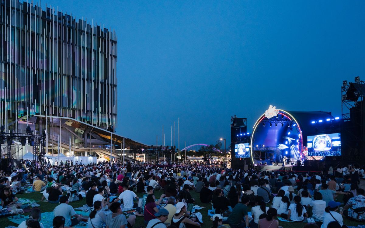 夏至音樂節嗨翻新美館　海山夜行光雕劇場接力登場