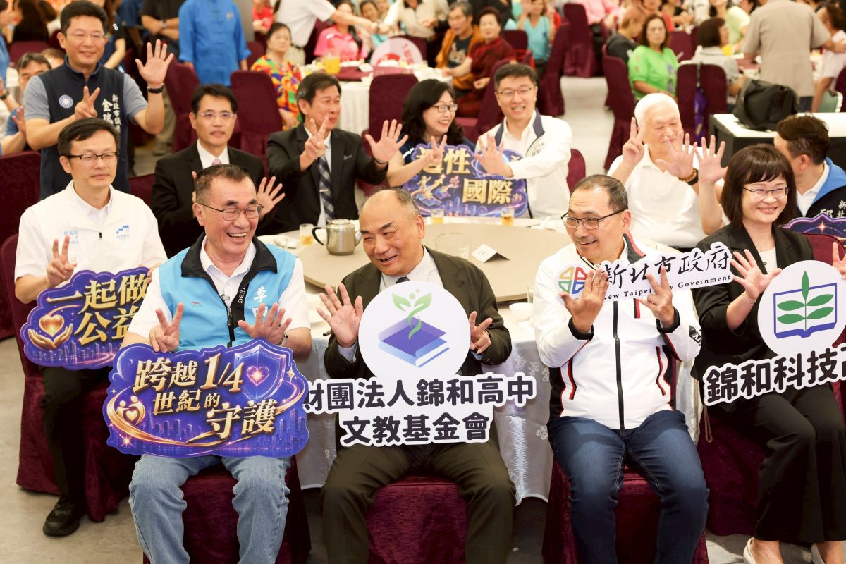 李四川敬老卡擴大使用　侯友宜再喊接棒拚新北