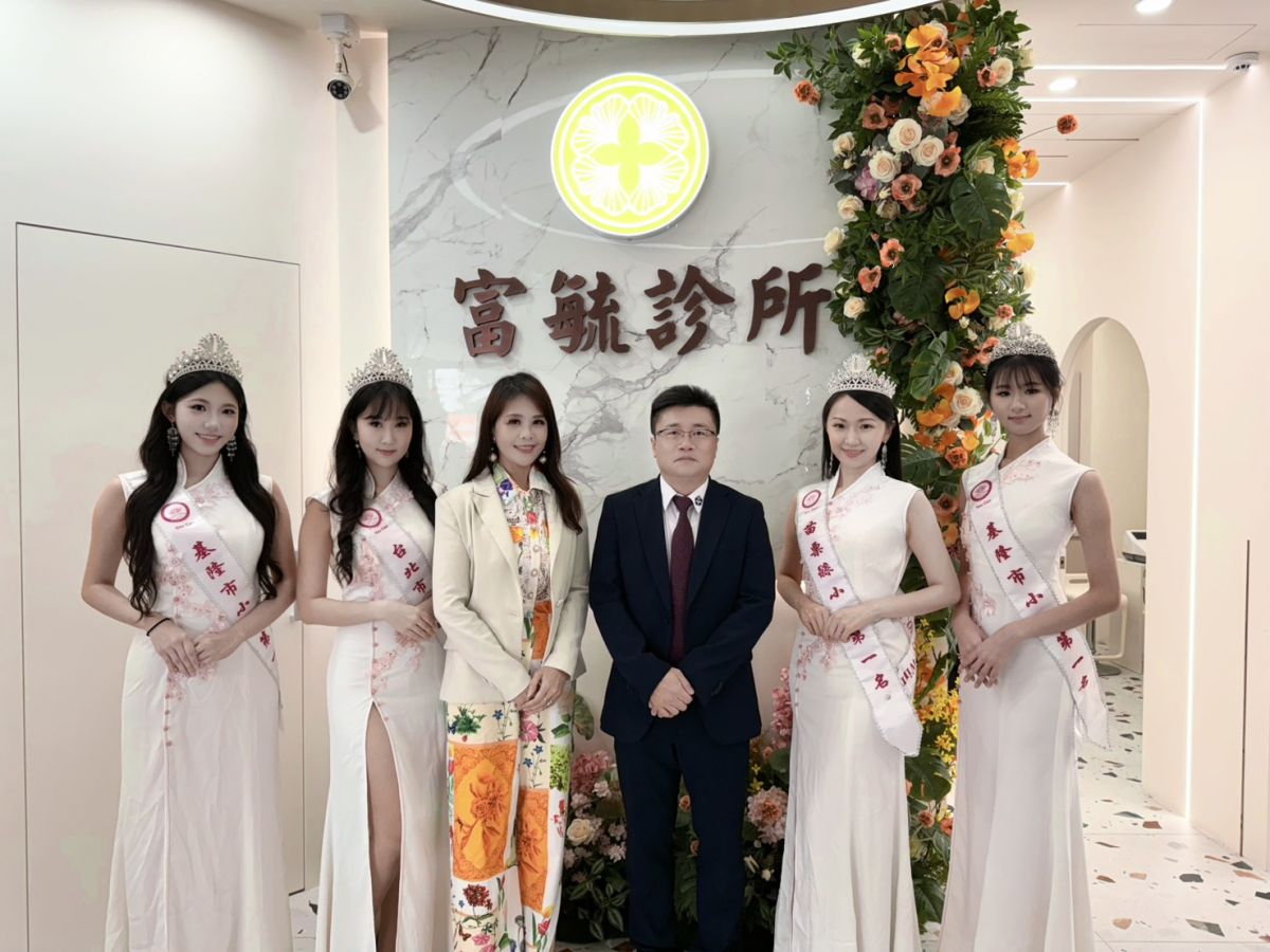 圖／代家萁 、李昱欣、蕭美萍、張啓城、周子甯、陳芃瑾(圖左至右)等選美佳麗及領導人，一起參與揭牌重要時刻。（主辦單位提供）