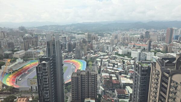 圖／新北市放寬住宅停車位規定，未來部分建案不再強制「一戶一個汽車位」。（新北市政府）
