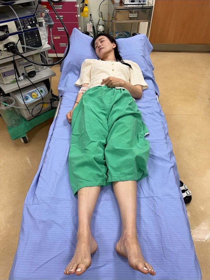 圖／謝宜君做檢查，全家人陪伴。（翻攝謝宜君、陳隨意臉書）