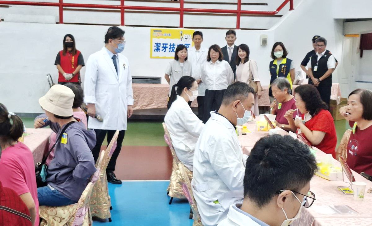 響應國際「8020運動」　嘉市舉辦樂齡勇壯口腔保健潔牙比賽