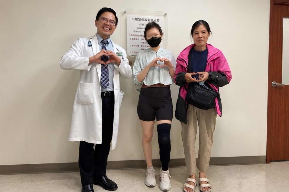罕見滑膜肉瘤肺轉移　亞東醫院精準放療助續寫人生