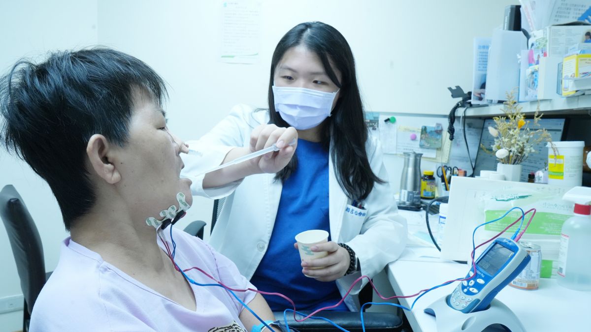 中風吞嚥障礙別放棄　臺北醫院助患者重拾吃飯幸福