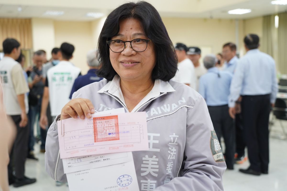 王美惠登記參選嘉義市長　團隊大團結力拚勝選 - 台北郵報 | The Taipei Post