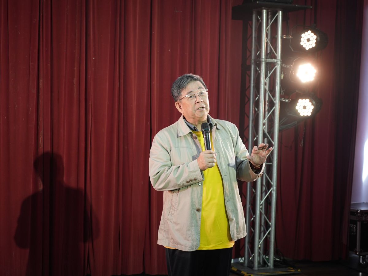 圖／華梵大學李天任校長期勉同學培養不易被人工智慧取代的人文素養與生命智慧。