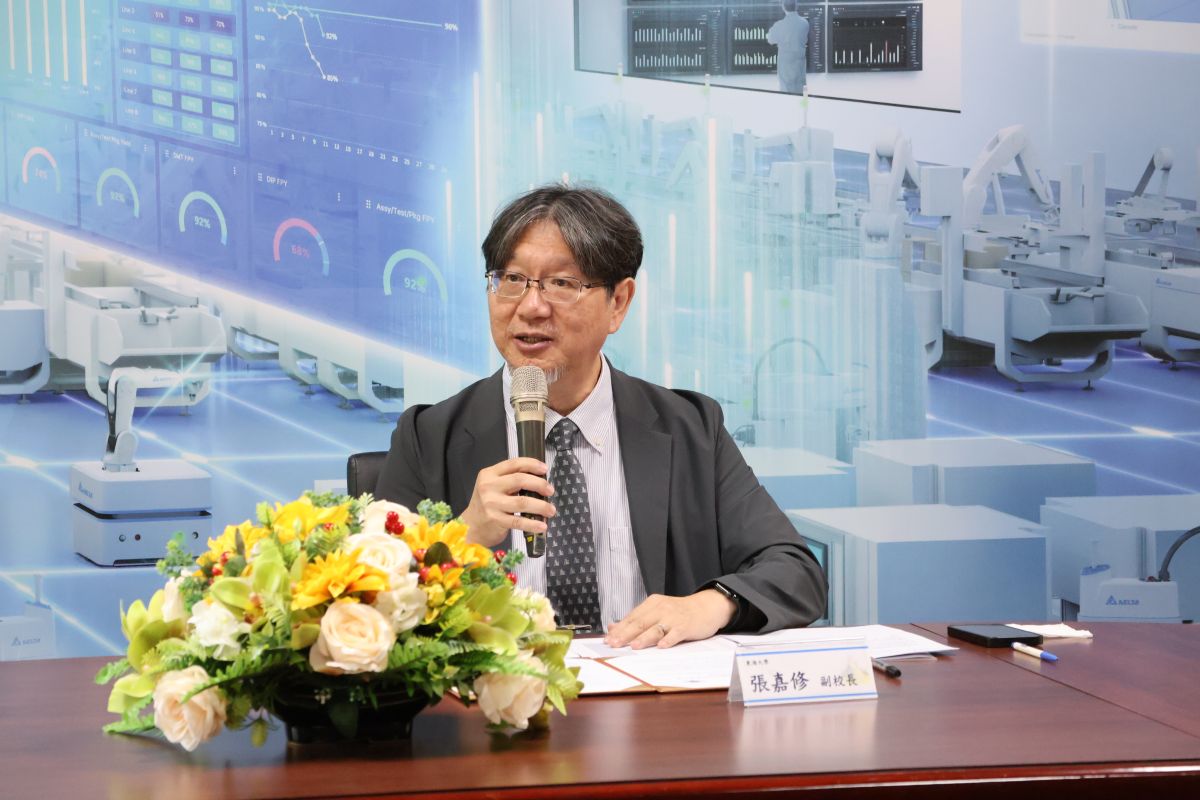 圖／副校長張嘉修表示，讓學生在校期間就接觸業界最先進的技術與自動化系統開發工具，落實學用合一。（東海大學提供）